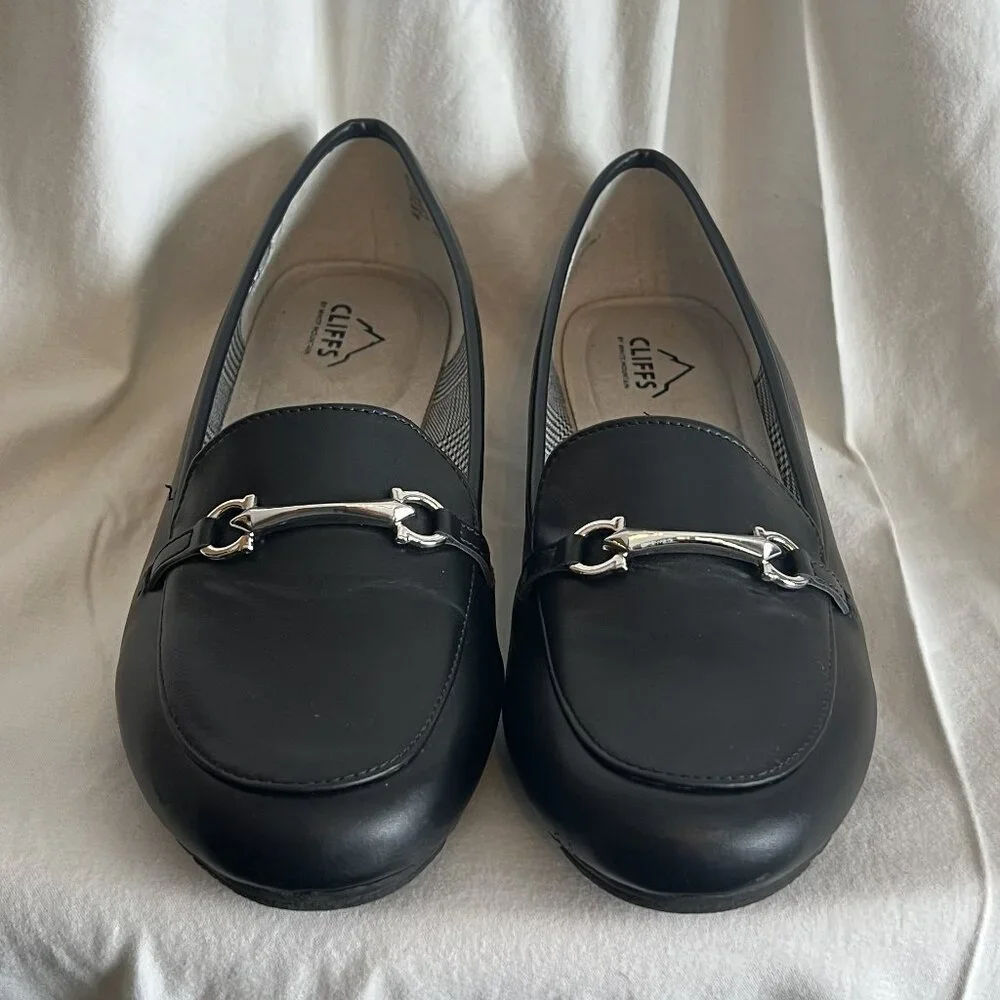 Women's Cliffs by White Mountain Flats/Loafers - Picture 3 of 8